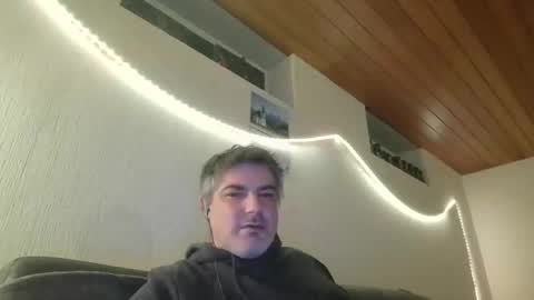 Peter online show from 03-05-25, 04:24