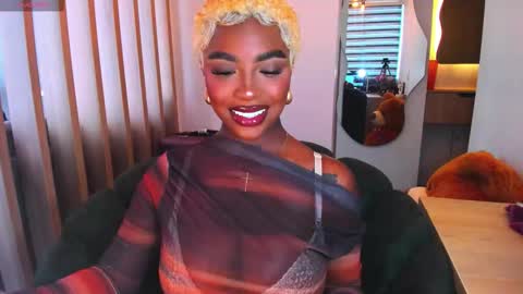 Snapshot of teerry__ chatting on 11-04-25, 08:19 Teerry online show from 11-04-25, 08:19