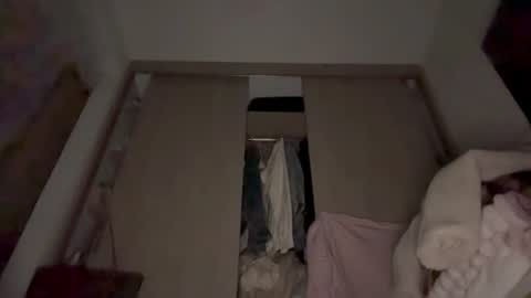 Amy No penetration Virgiin giirl online show from 06-26-26, 12:48
