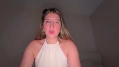 Amy No penetration Virgiin giirl online show from 07-27-26, 09:55