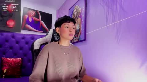 Snapshot of tefi_meow chatting on 09-09-25, 12:26 Stefani  online show from 09-09-25, 12:26