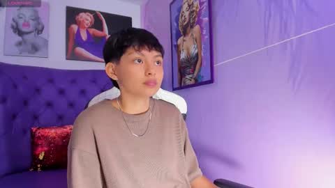 Snapshot of tefi_meow chatting on 09-12-25, 12:16 Stefani  online show from 09-12-25, 12:16