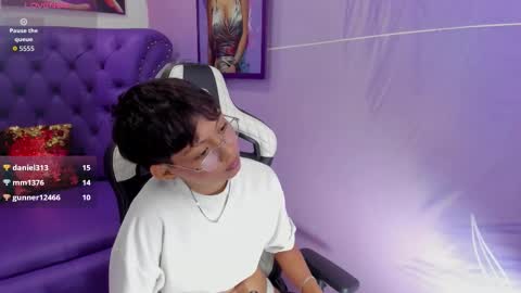 Snapshot of tefi_meow chatting on 10-03-25, 08:50 Stefani  online show from 10-03-25, 08:50
