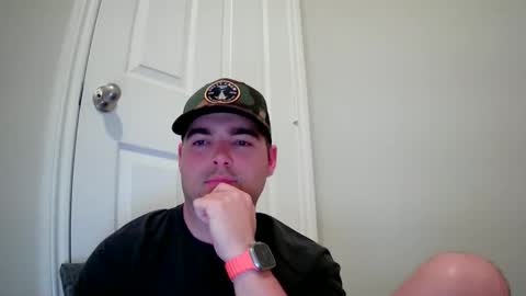 Snapshot of tejas2322 chatting on 11-25-25, 12:43 tejas2322 online show from 11-25-25, 12:43