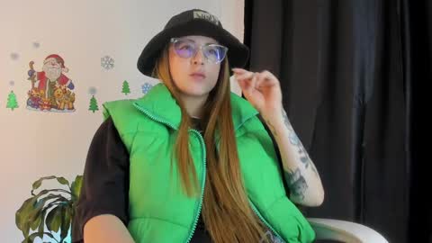 Snapshot of tekila__ chatting on 12-14-24, 12:22 tekila__ online show from 12-14-24, 12:22