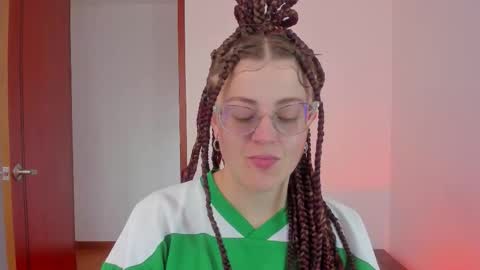 Snapshot of tekila__ chatting on 12-21-25, 08:49 tekila__ online show from 12-21-25, 08:49