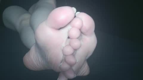 Viv West online show from 01-25-25, 05:40