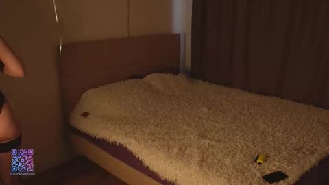 Sarah     online show from 03-17-26, 08:39