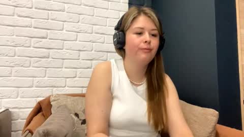 Lana online show from 03-15-26, 09:15