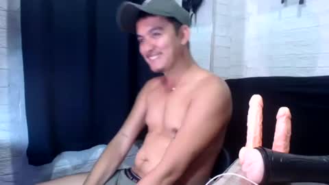 Snapshot of tempting_jon chatting on 09-16-25, 07:53 tempting_jon online show from 09-16-25, 07:53