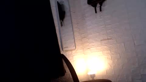 Snapshot of tempting_jon chatting on 11-11-25, 07:03 tempting_jon online show from 11-11-25, 07:03