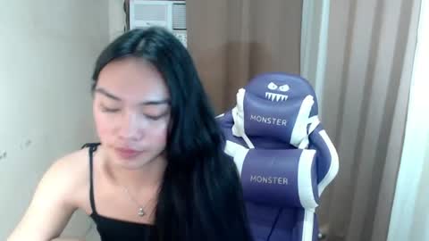 YOGIRL MAXINE online show from 06-12-26, 01:26