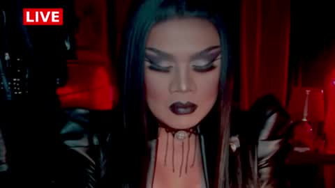 Snapshot of temptress_cocoxxx chatting on 05-13-26, 05:16 Mistress Coco online show from 05-13-26, 05:16