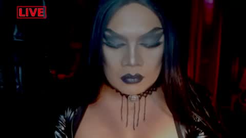 Snapshot of temptress_cocoxxx chatting on 05-20-26, 07:25 Mistress Coco online show from 05-20-26, 07:25