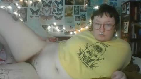 Snapshot of temptresschey444 chatting on 02-03-26, 05:29 temptresschey444 online show from 02-03-26, 05:29