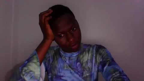 Snapshot of tenderbree chatting on 10-27-25, 09:02 tenderbree online show from 10-27-25, 09:02