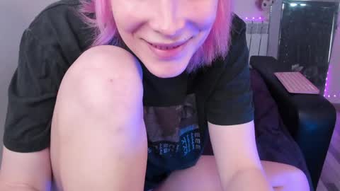 Kira online show from 04-25-26, 06:27