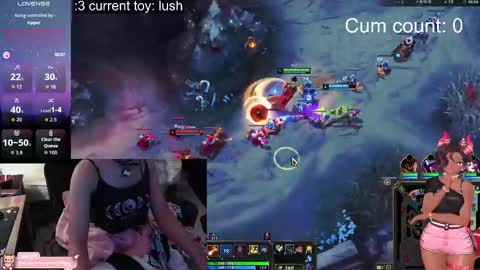 Snapshot of tentaclesareppl chatting on 12-01-25, 03:22 Nexu online show from 12-01-25, 03:22