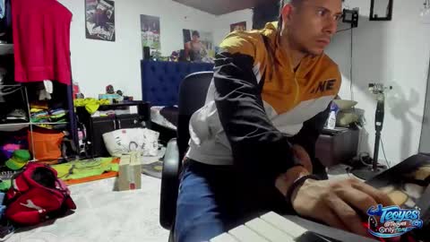 teoyes_ online show from 03-29-26, 02:44