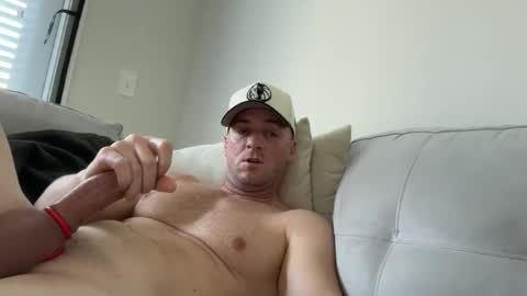 Snapshot of tequilaontherocks chatting on 01-08-26, 06:21 Tommy Boy online show from 01-08-26, 06:21