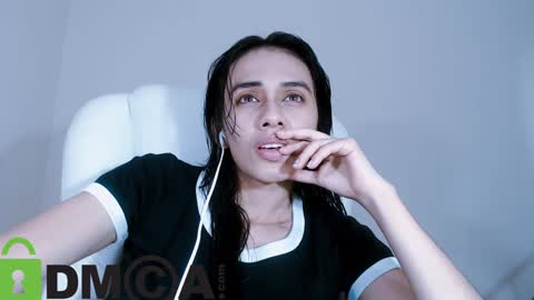 Lisa online show from 01-21-25, 01:11