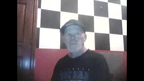 Snapshot of terdy2366 chatting on 11-17-25, 10:26 terdy2366 online show from 11-17-25, 10:26