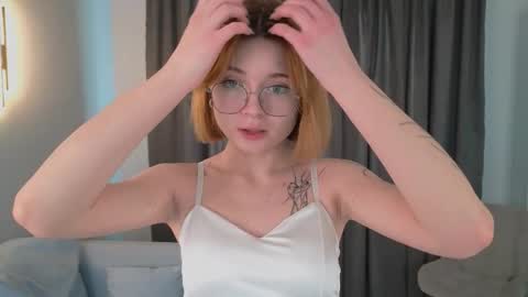 Maria online show from 03-15-26, 02:01