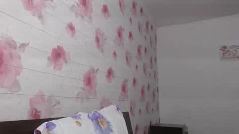 Snapshot of teressa_lovee chatting on 09-25-25, 05:38 teressa_lovee online show from 09-25-25, 05:38