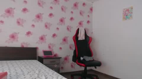 Snapshot of teressa_lovee chatting on 05-17-26, 10:55 teressa_lovee online show from 05-17-26, 10:55