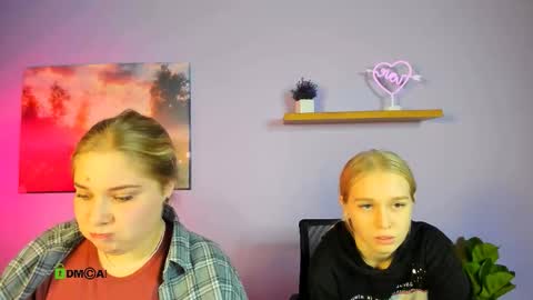 Snapshot of tereza_moon chatting on 10-20-25, 03:01 Youre Tereza online show from 10-20-25, 03:01