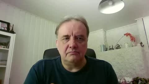 Snapshot of tero007 chatting on 05-11-26, 06:19 tero007 online show from 05-11-26, 06:19