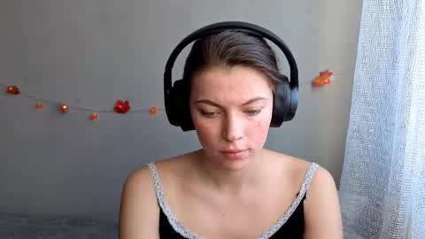 Anny Simpson online show from 10-14-25, 04:46