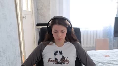 Anny Simpson online show from 10-24-25, 04:31