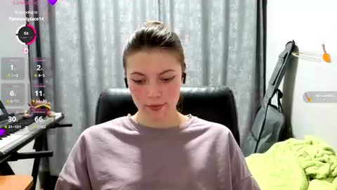 Anny Simpson online show from 06-11-26, 08:40