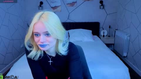 Tessa online show from 03-09-26, 09:02