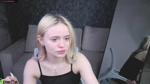 Tessa online show from 04-26-26, 03:59