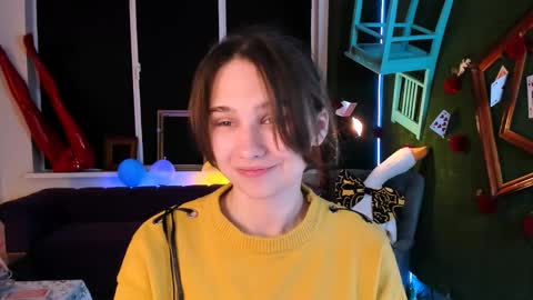 Snapshot of tessamill chatting on 10-07-25, 05:15 Tessa online show from 10-07-25, 05:15