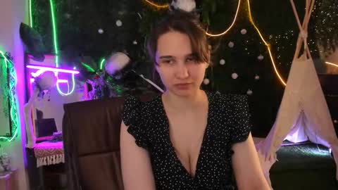 Tessa online show from 03-17-26, 05:11