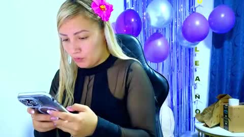 Tessy online show from 09-24-25, 04:21