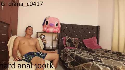 Snapshot of tessayleo_13 chatting on 11-18-25, 12:20 tessa y leo online show from 11-18-25, 12:20