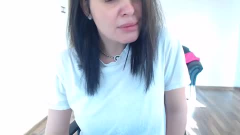 Snapshot of tessnaughty chatting on 01-18-25, 09:45 naughty tess online show from 01-18-25, 09:45