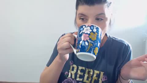 Snapshot of tessnaughty chatting on 02-06-25, 09:00 naughty tess online show from 02-06-25, 09:00