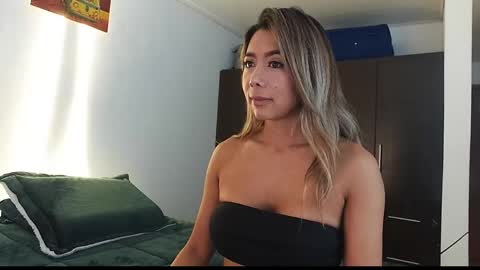 texas_curvykitten online show from 05-24-26, 11:37
