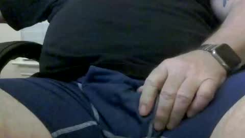 Snapshot of texashornyguy chatting on 11-04-25, 12:43 Horny Guy online show from 11-04-25, 12:43