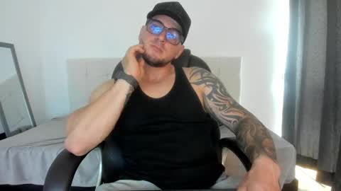 teylor creed online show from 10-13-25, 07:03