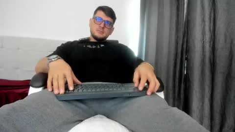 teylor creed online show from 11-01-25, 02:52