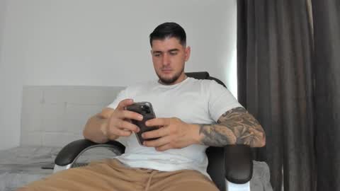 teylor creed online show from 11-28-25, 07:49