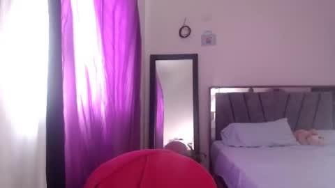 tezza smith online show from 07-18-26, 12:42
