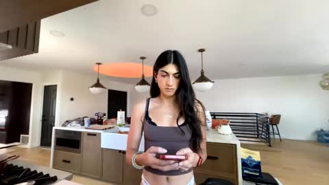 babygirlmami online show from 04-29-26, 06:25
