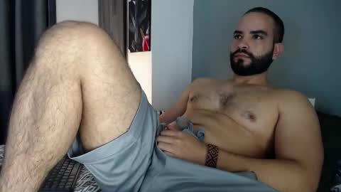 Snapshot of th1ago828986 chatting on 02-27-26, 02:33 th1ago828986 online show from 02-27-26, 02:33